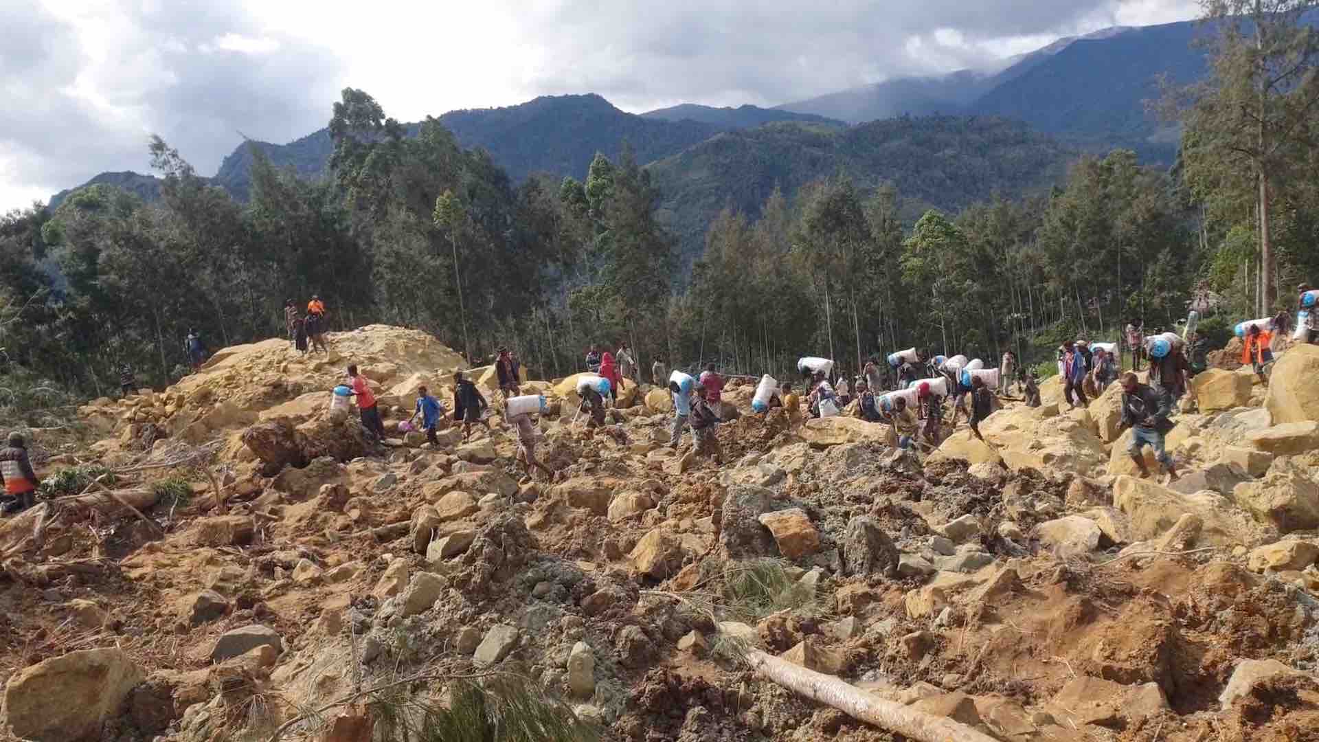 L'augmentation du nombre de morts suite au glissement de terrain en Papouasie-Nouvelle-Guinée déclenche l'alarme